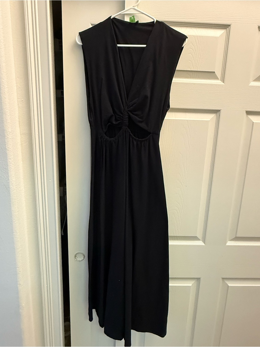 FARM RIO Sleeveless Black Knot-Front Midi Dress